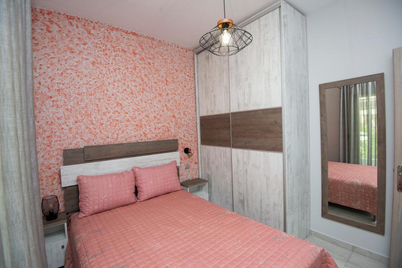 Enio Axd With Private Parking Apartment *